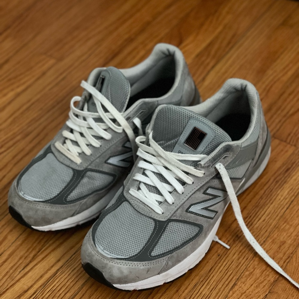 New Balance 990V5